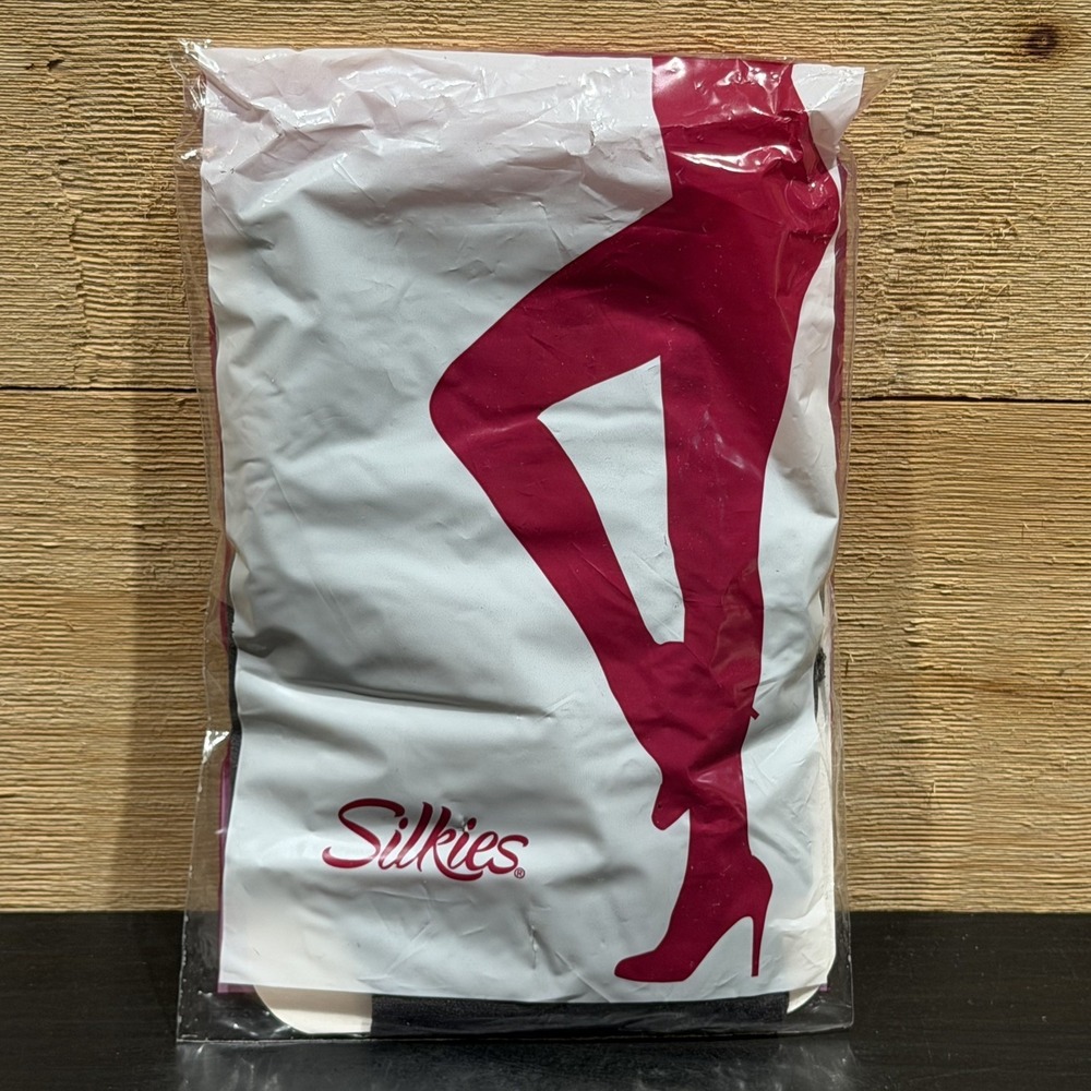 Silkies Ultra Total Leg Control Pantyhose X-Large Queen Off Black Barely Black